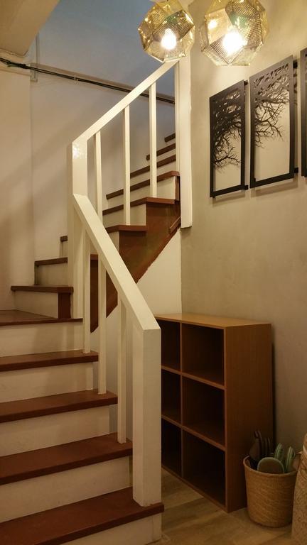Green Home Hostel And Massage กรุงเทพมหานคร ภายนอก รูปภาพ