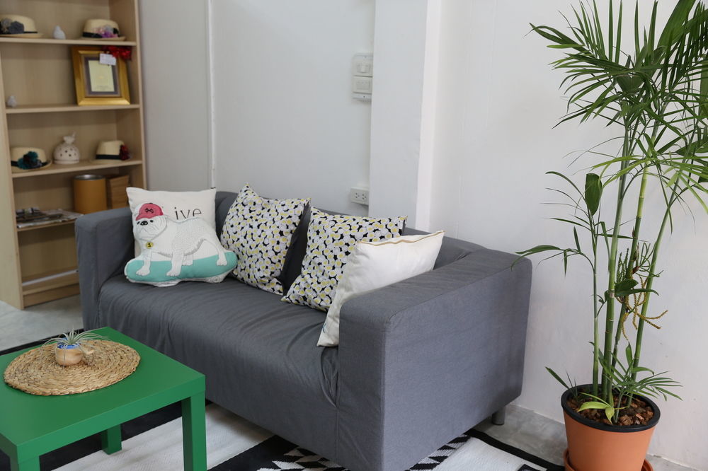 Green Home Hostel And Massage กรุงเทพมหานคร ภายนอก รูปภาพ